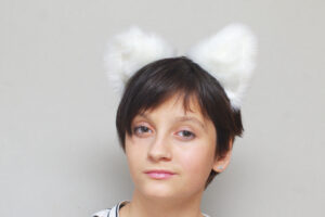 peavõru valgete kõrvadega